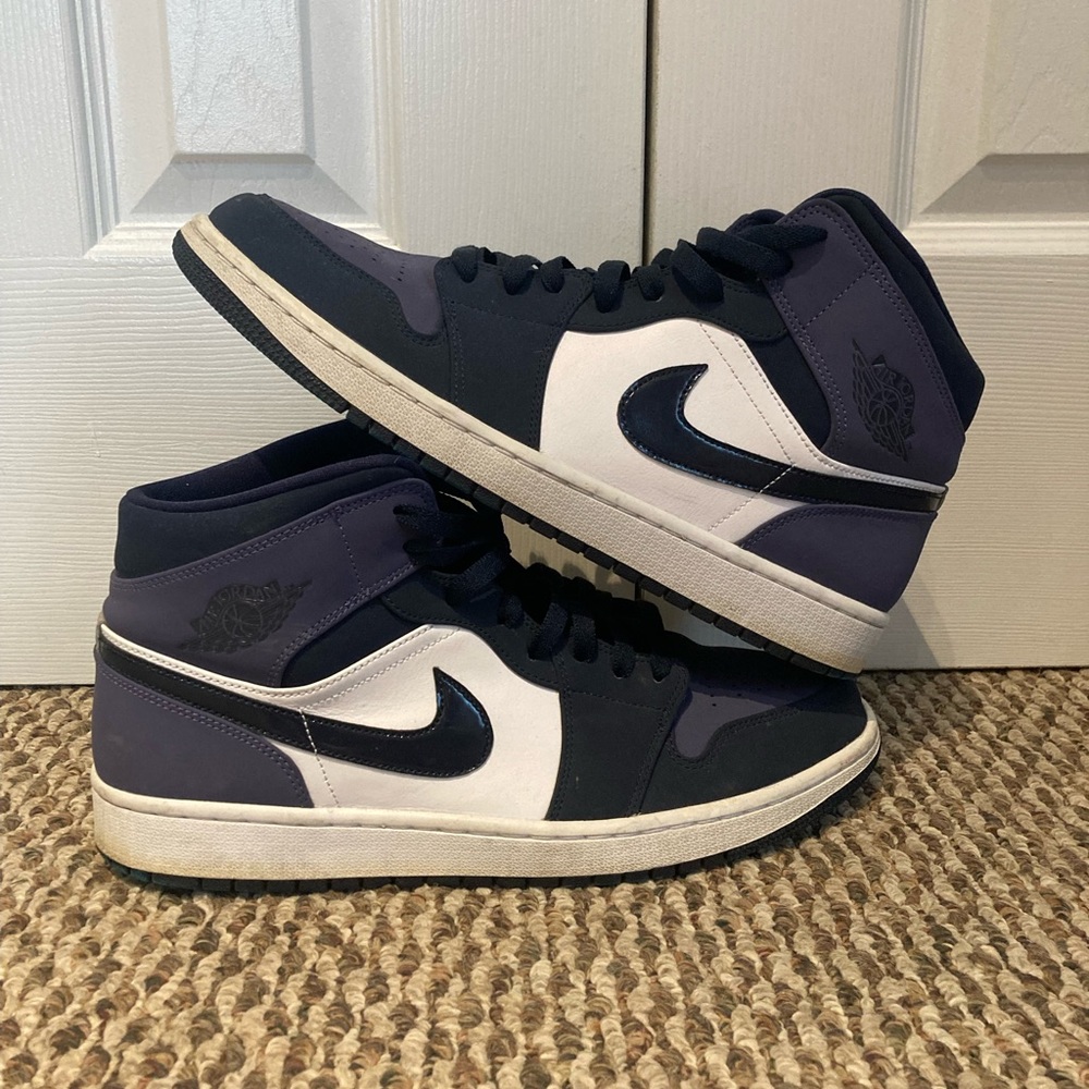 Air Jordan 1 mid ‘sanded purple 2019’
